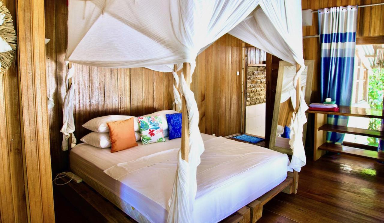 Mentawai Surf Camp Hotel Muarasiberut Exterior foto